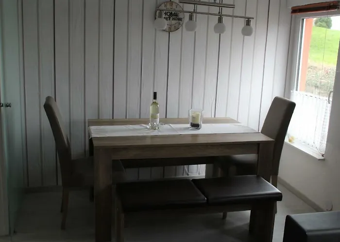 Milena アパート リーザー